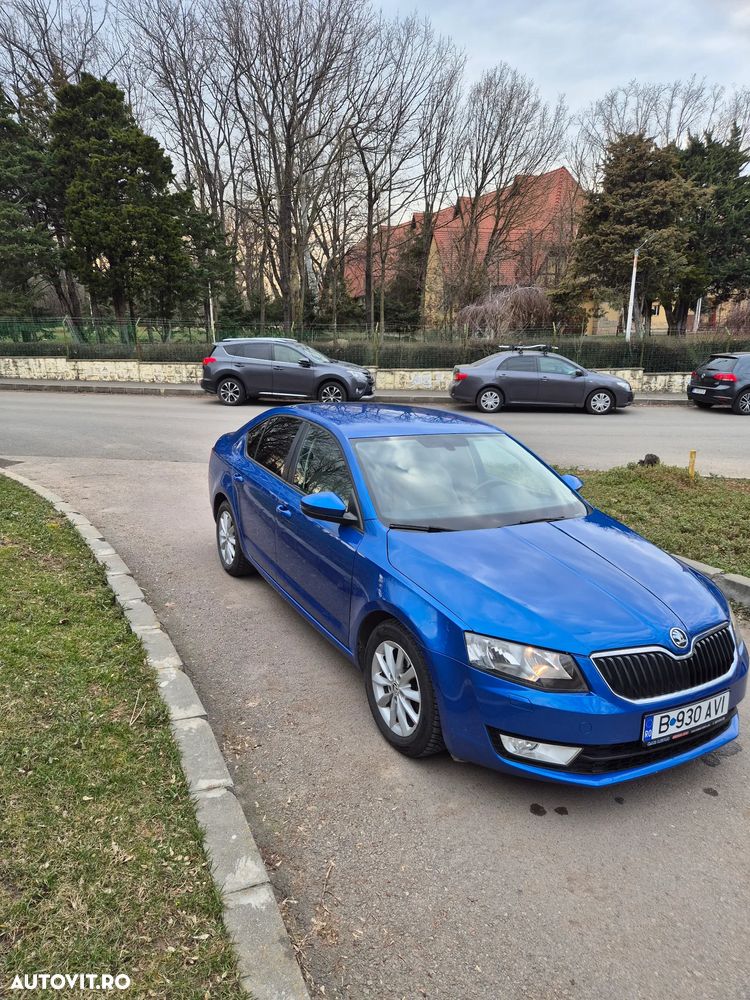 Skoda Octavia 1.4 TSI ELEGANCE DSG - 2