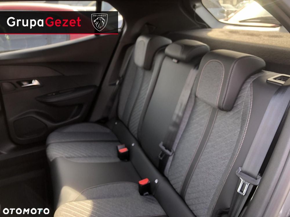 Peugeot 2008 - 9