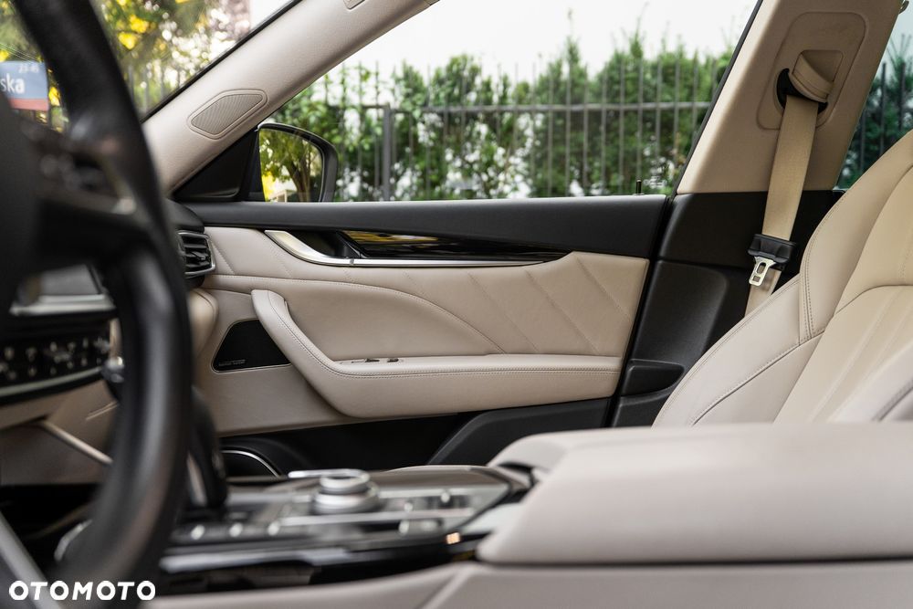 Maserati Levante Q4 GranSport - 23