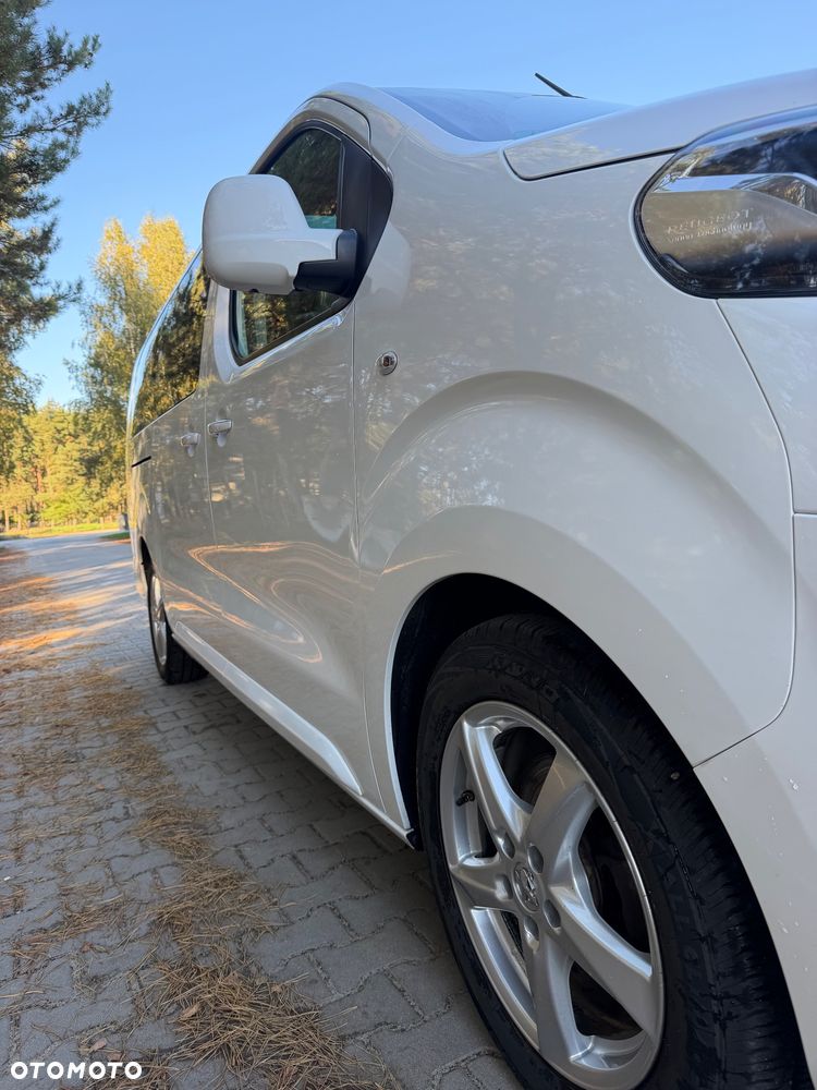 Peugeot Traveller - 16