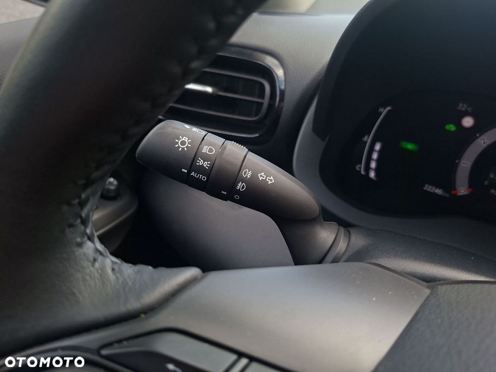 Toyota Yaris Hybrid 1.5 Style - 19