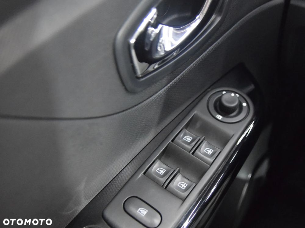 Renault Captur 1.2 TCe Intens EDC - 23