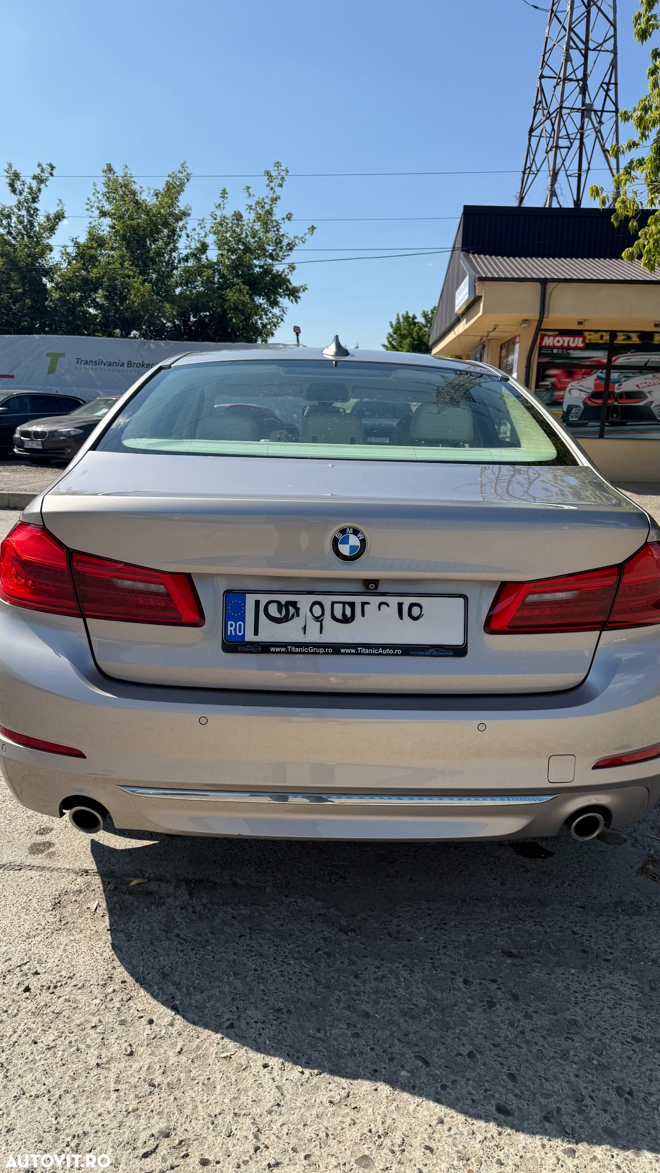 BMW Seria 5 520d xDrive AT - 3