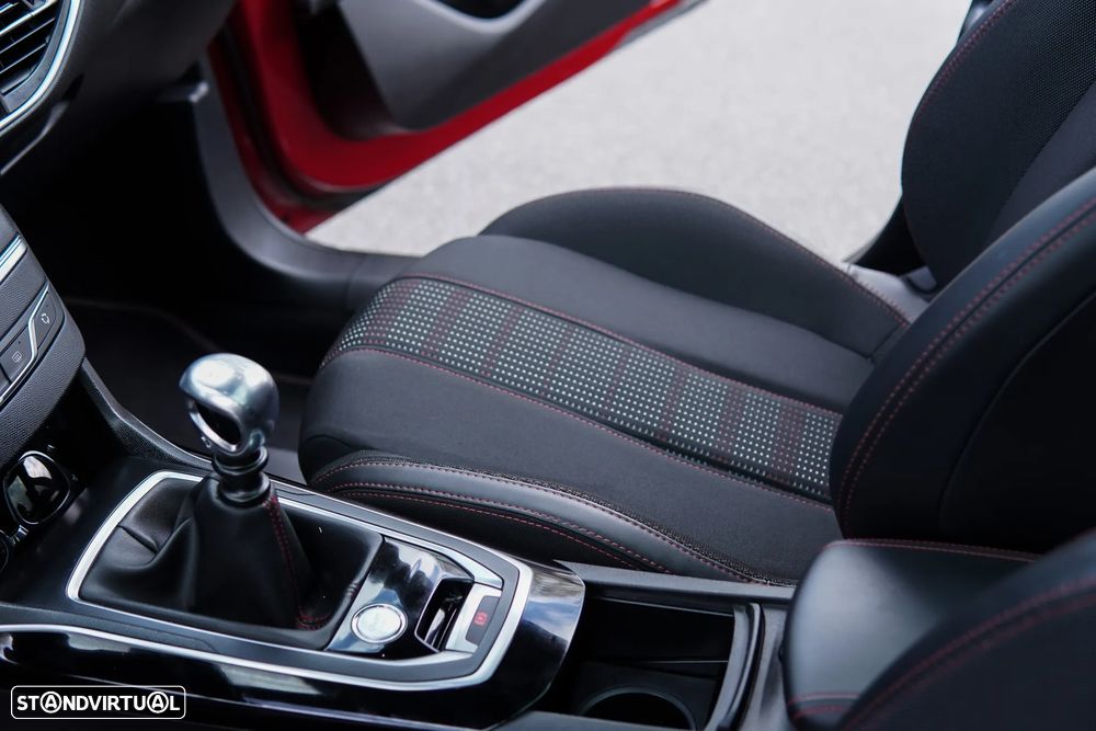 Peugeot 308 PureTech 130 GPF Stop & Start GT Pack - 37