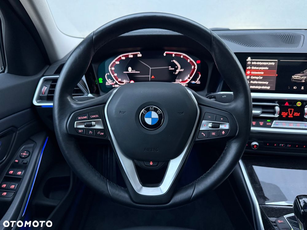 BMW Seria 3 320d xDrive Luxury Line - 14