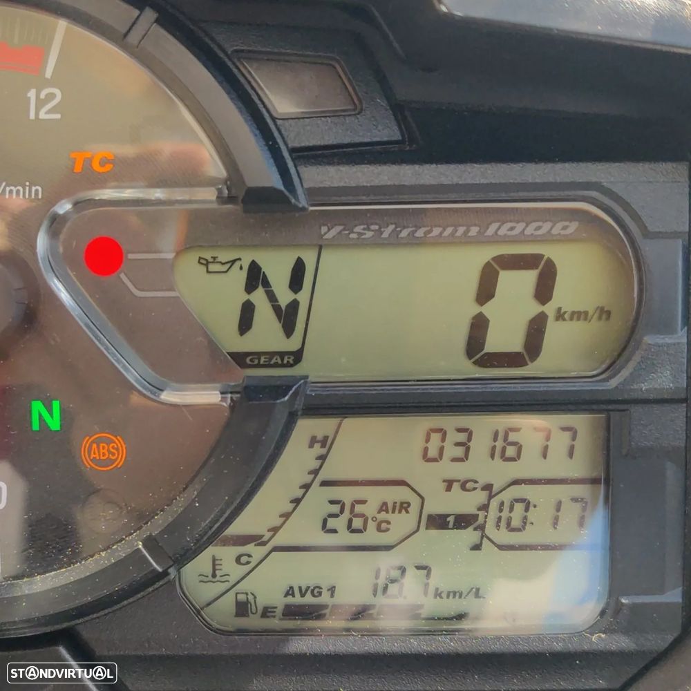 Suzuki DL 1000 VStrom - 12