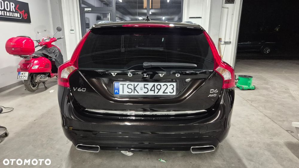 Volvo V60 D6 AWD Plug-in Hybrid Summum - 18