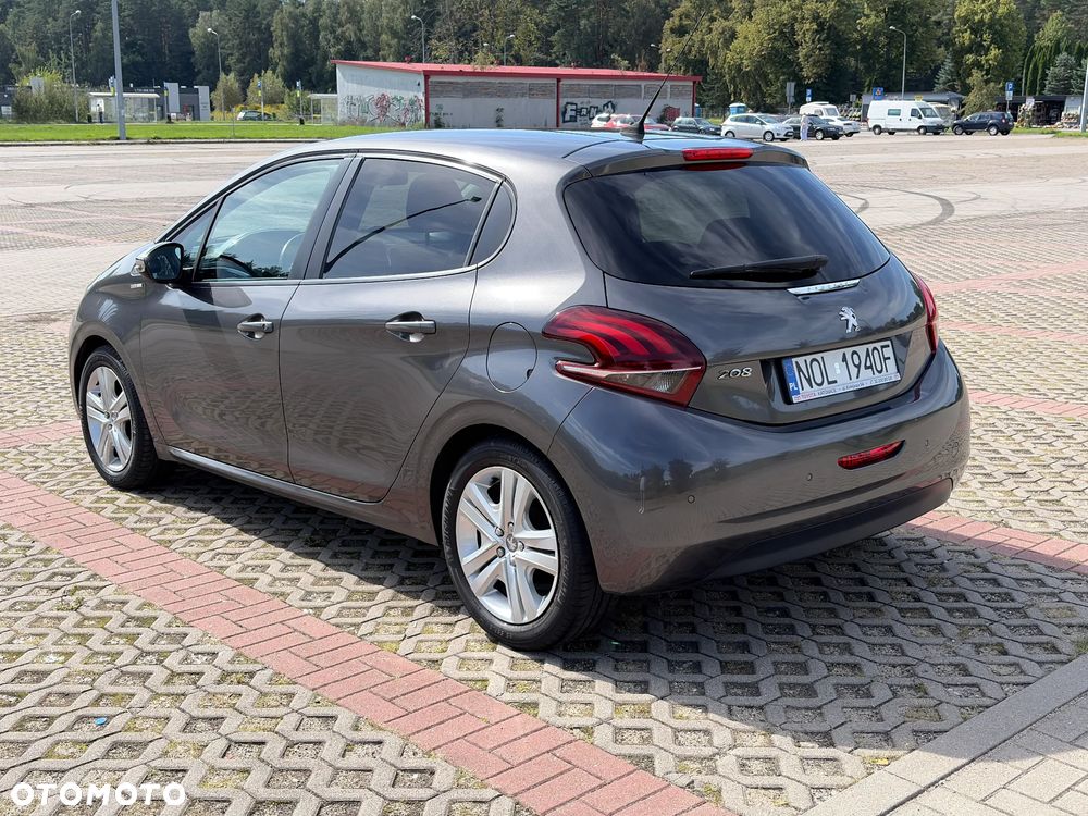 Peugeot 208 1.2 PureTech Style - 6