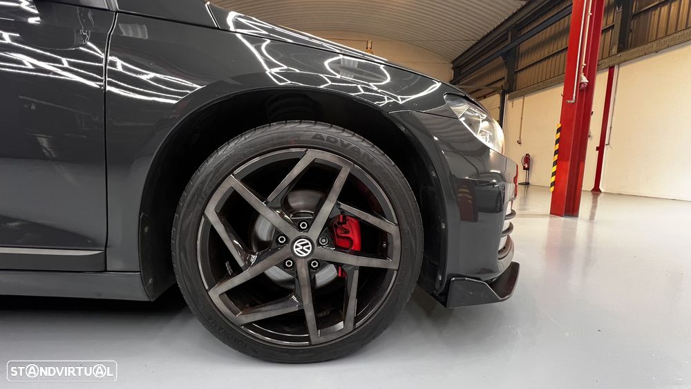 VW Scirocco 2.0 TDI Sport - 26