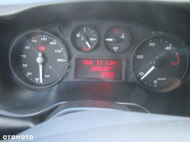 Iveco DAILY 35 S 14 2.3TDI L3 H2 KLIMATRONIC 100%PRZEBIEG POTWIERDZONY - 22