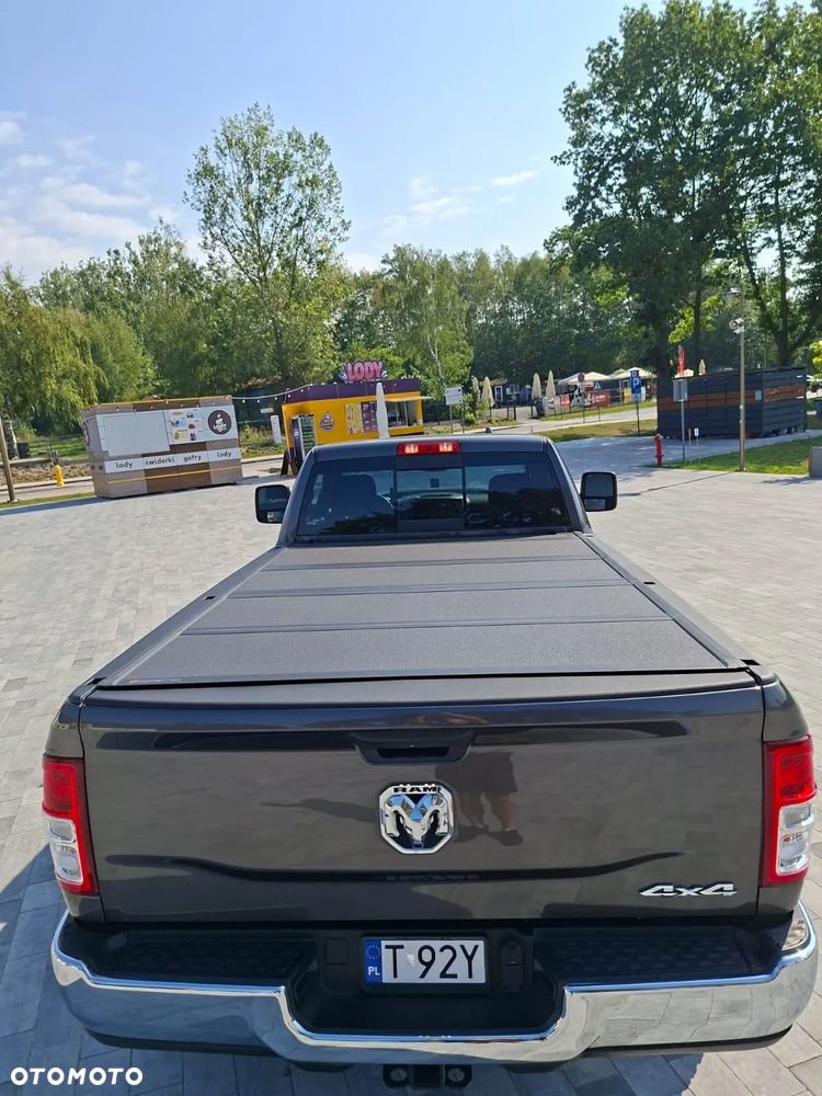 RAM 2500 - 21