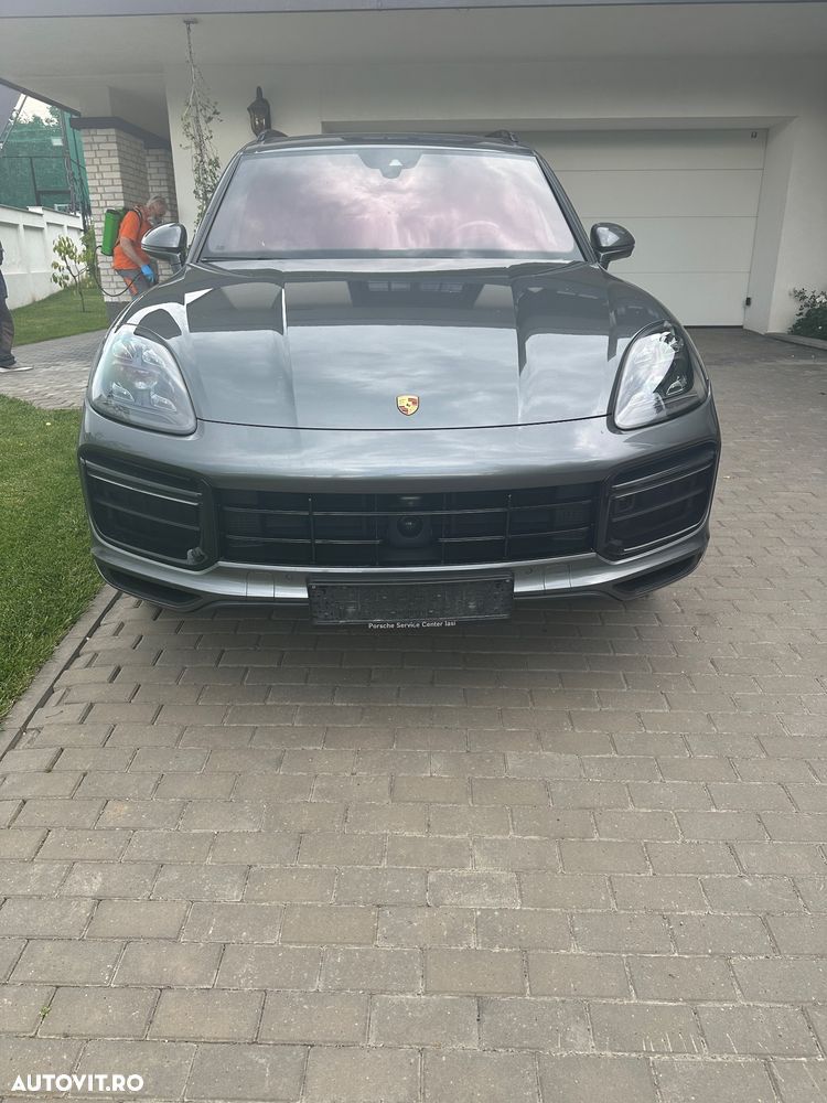 Porsche Cayenne Turbo - 3