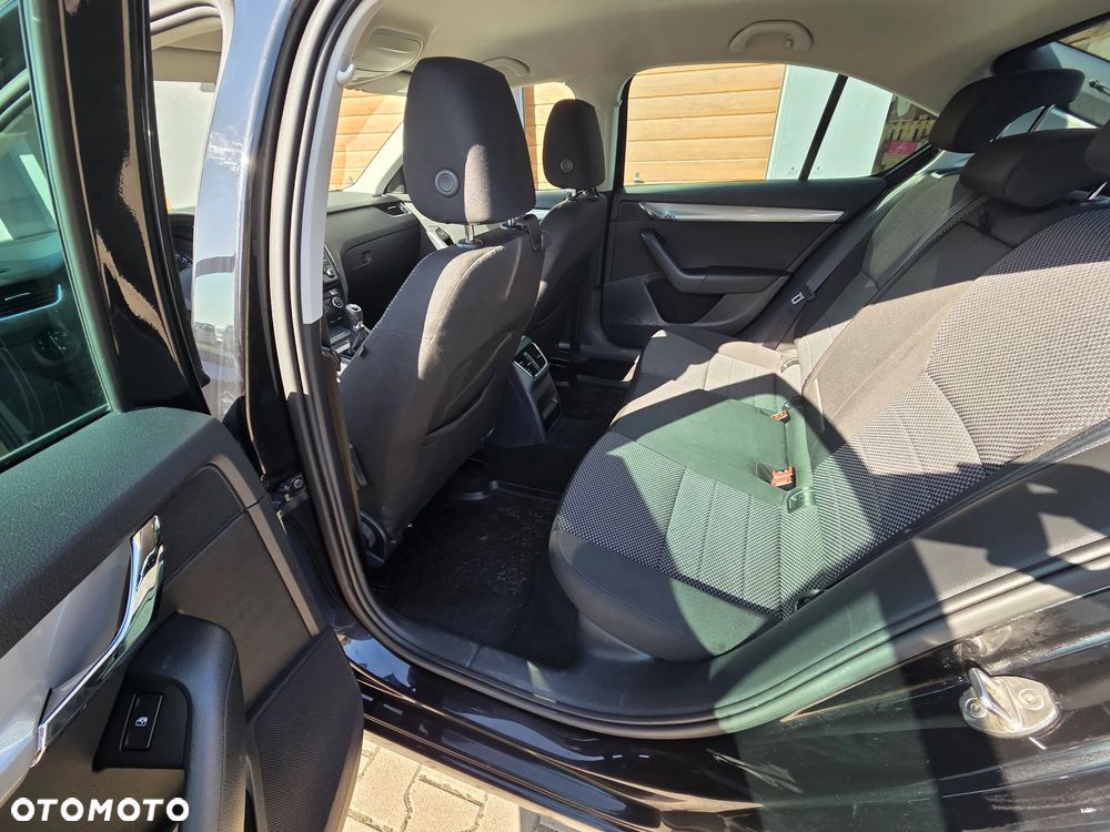 Skoda Octavia 1.4 TSI Ambition - 11