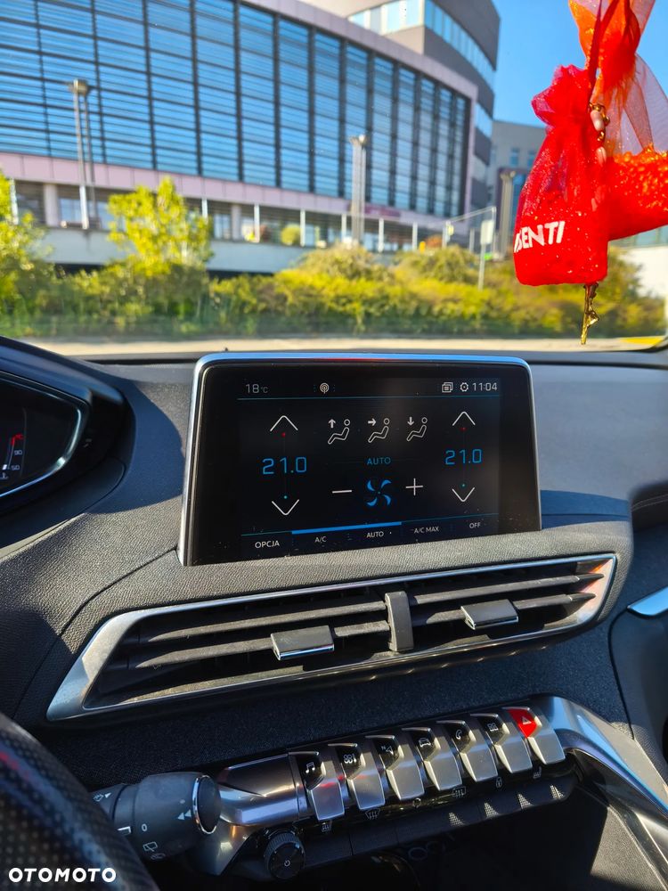 Peugeot 3008 1.2 PureTech Active S&S EAT6 - 26