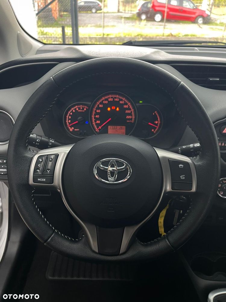 Toyota Yaris 1.33 Life - 33
