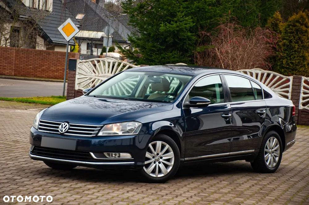 Volkswagen Passat 2.0 TDI Comfortline - 4