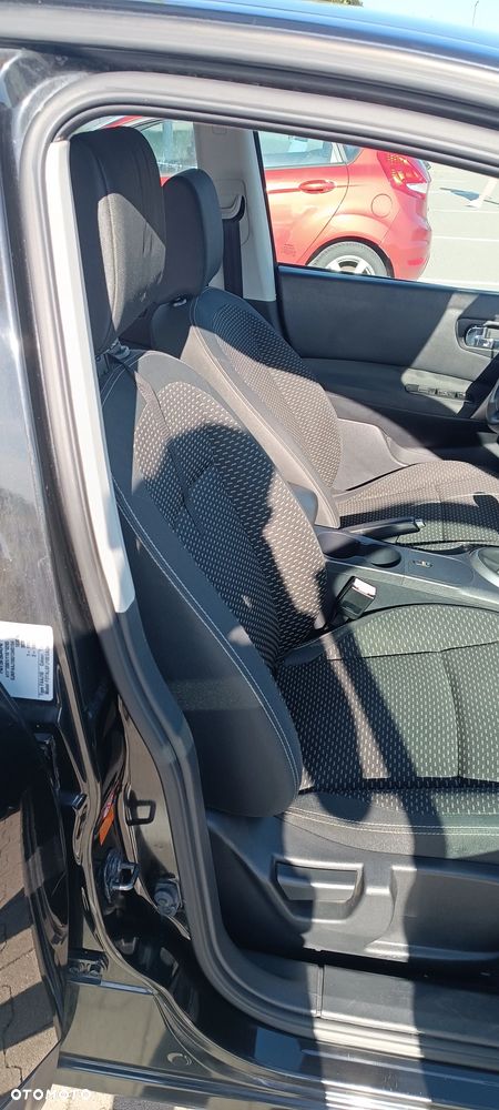 Nissan Qashqai - 14