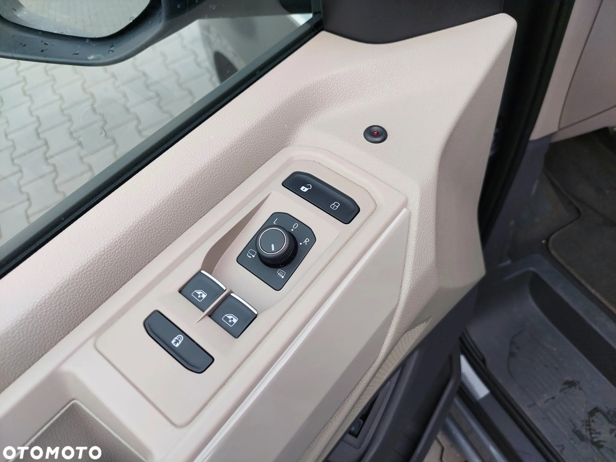 Volkswagen Multivan 1.4 TSI eHybrid PHEV L2 Style DSG - 25