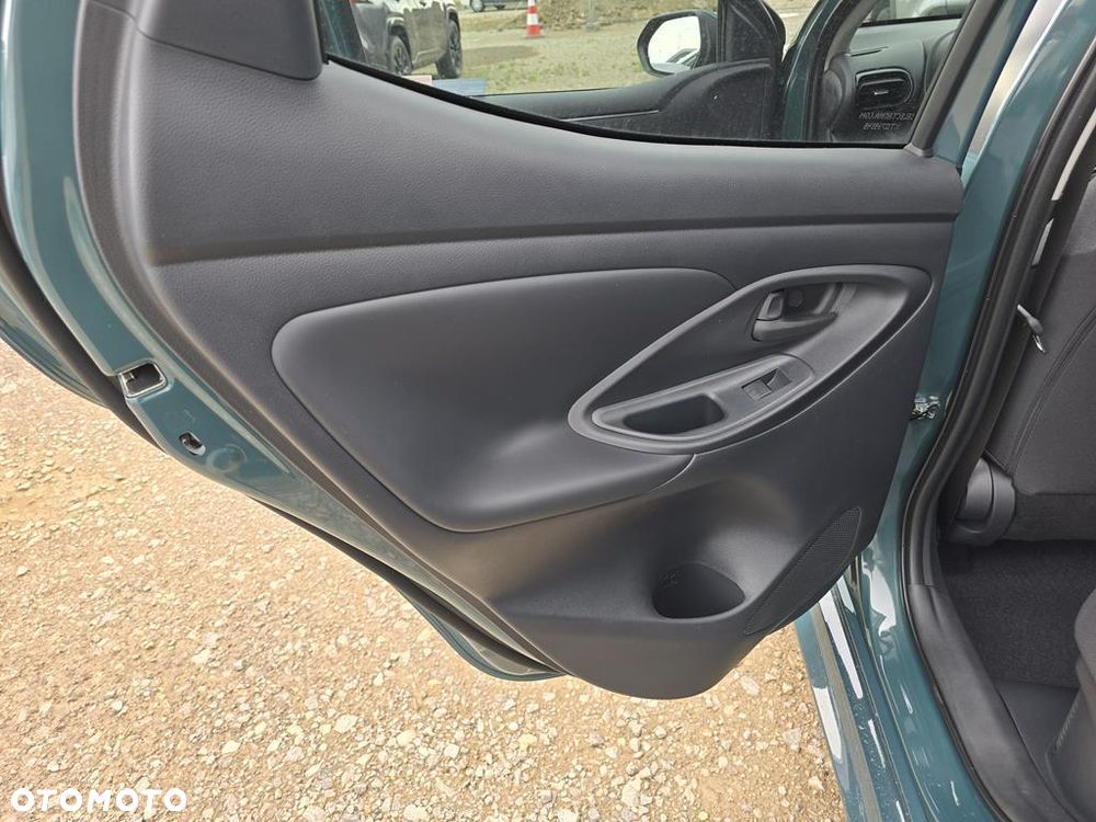 Toyota Yaris Hybrid 1.5 Style - 10