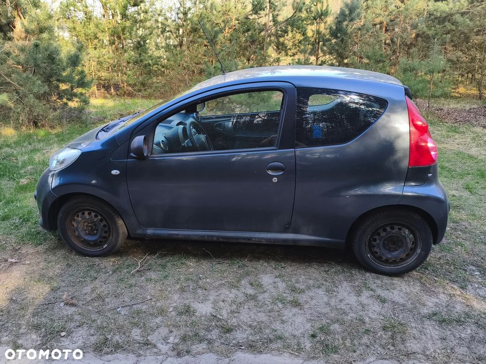 Peugeot 107 1.0 Happy - 1