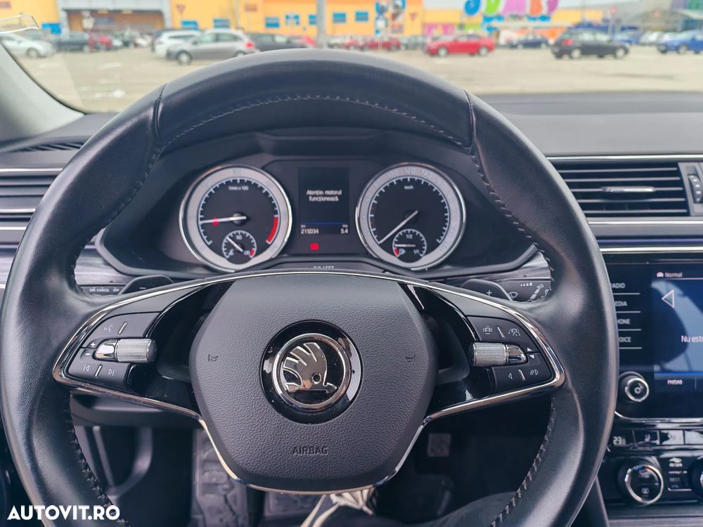 Skoda Superb Combi 2.0 TDI DSG Style - 12