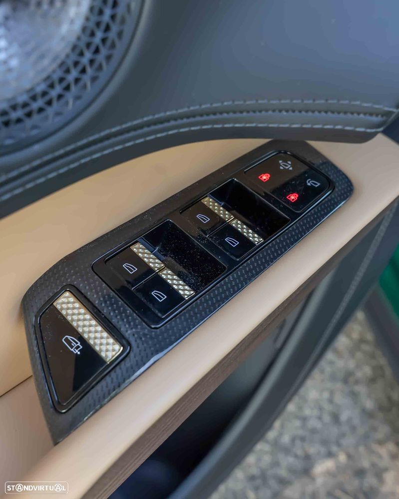 Lotus Eletre 600 - 38