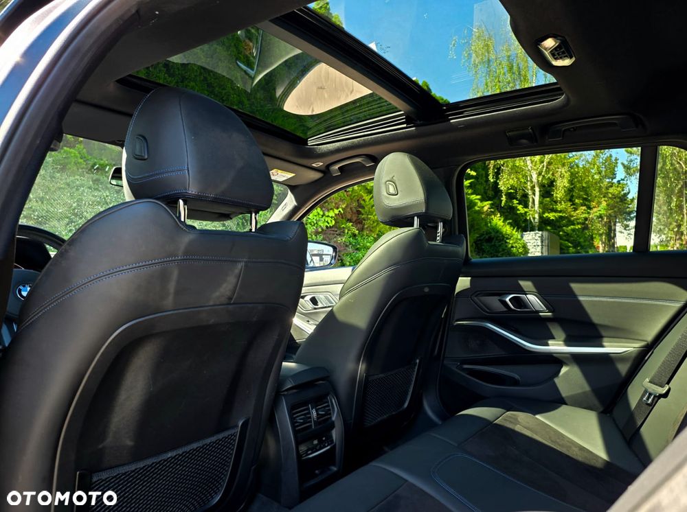 BMW Seria 3 330e xDrive M Sport sport - 20