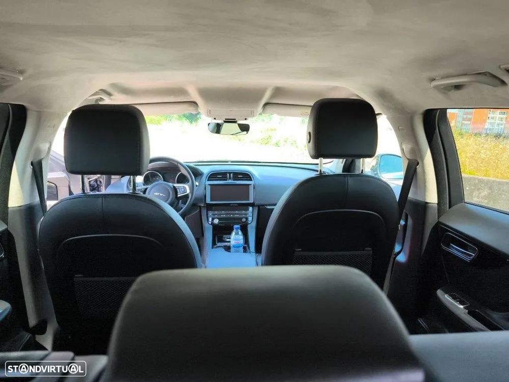 Jaguar F-Pace 2.0 i4D Prestige Aut. - 12