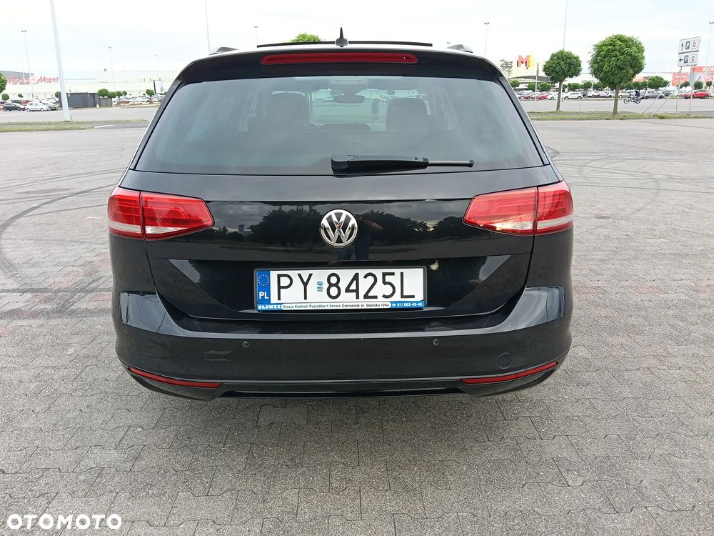 Volkswagen Passat 2.0 TDI (BlueMotion Technology) Comfortline - 4