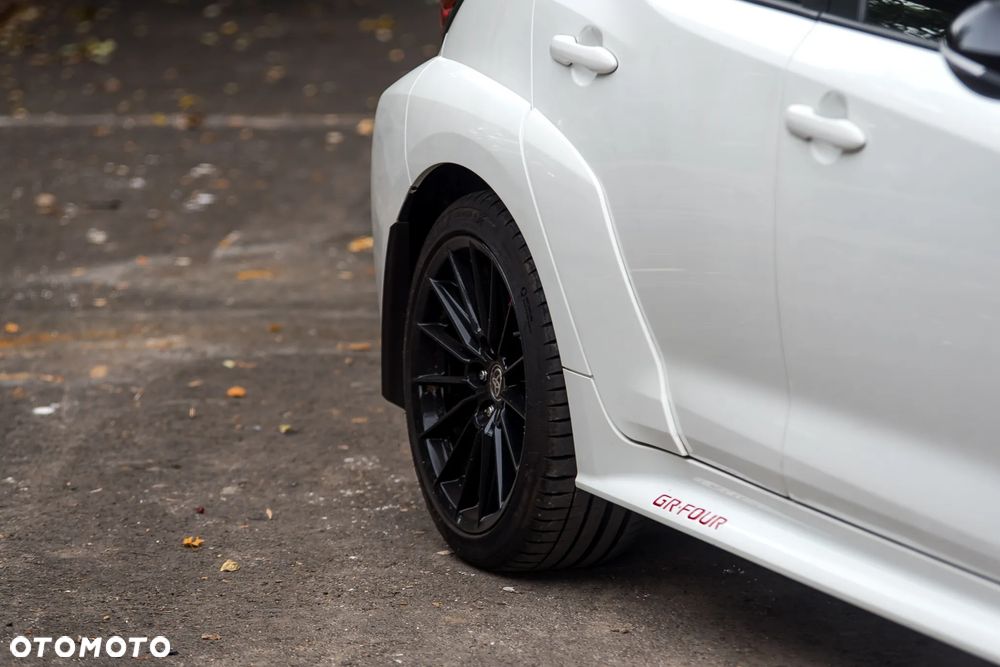 Toyota GR Corolla - 17