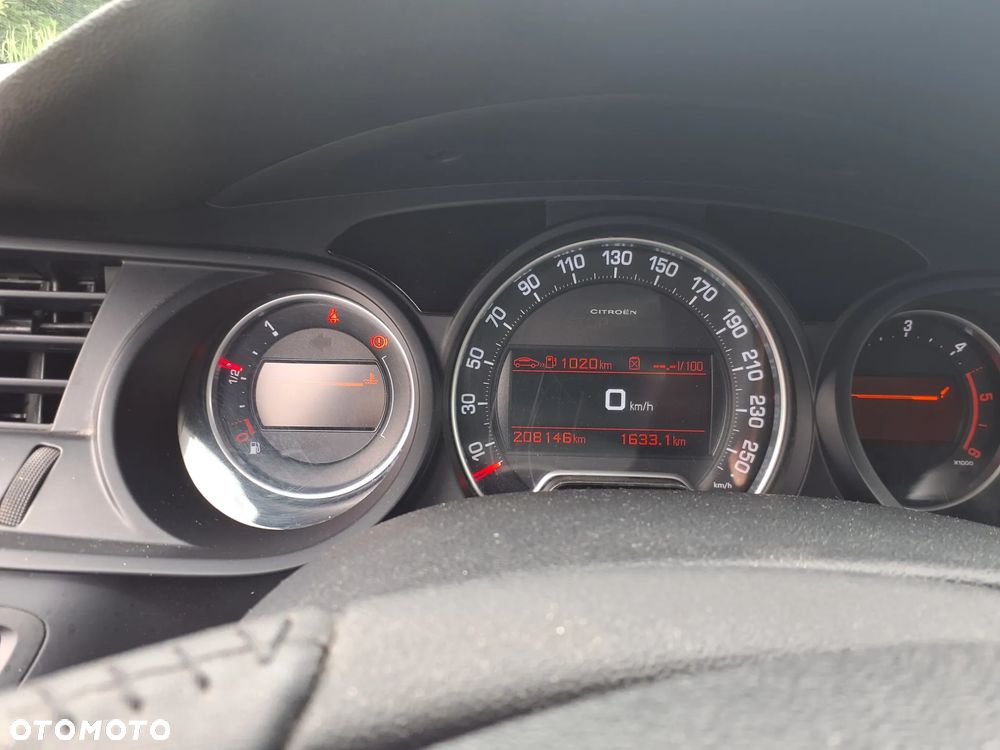 Citroën C5 1.6 HDi Attraction - 13