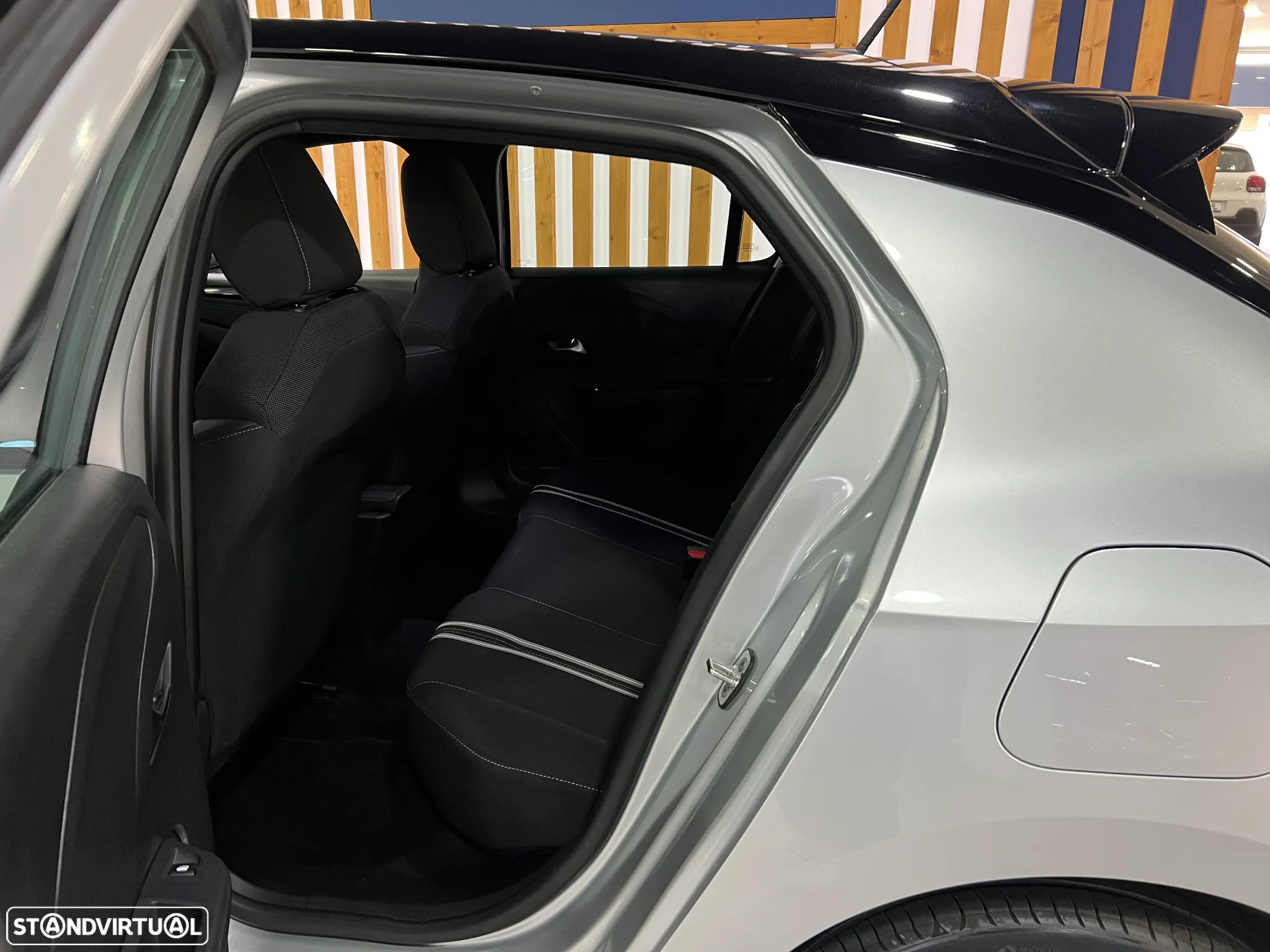 Opel Corsa 1.2 T GS - 16