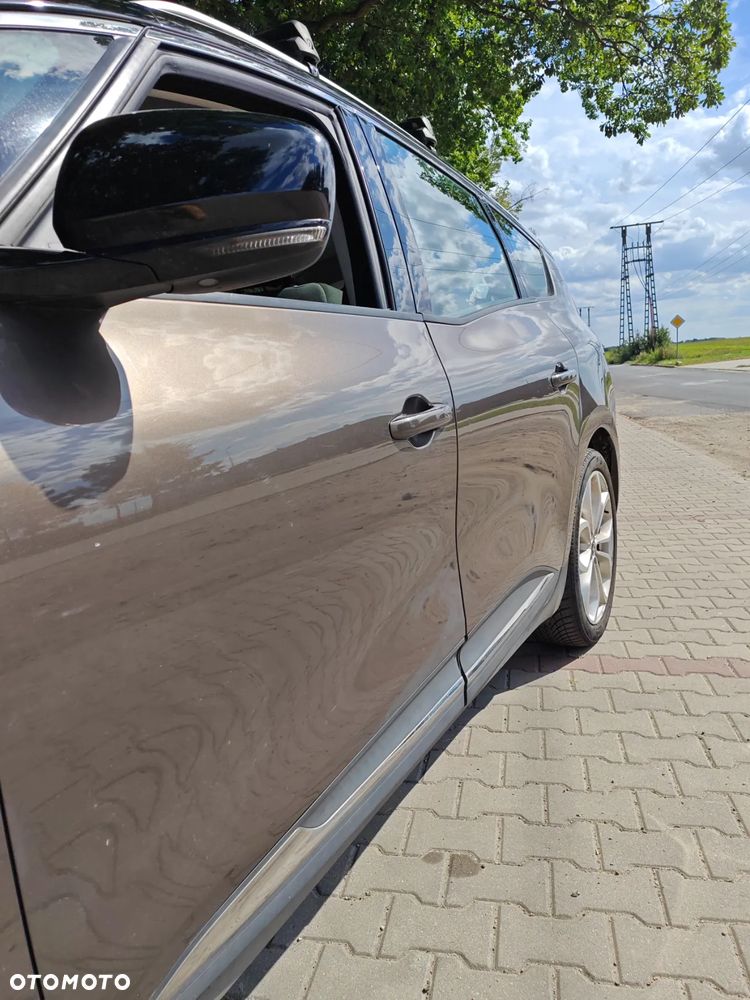 Renault Grand Scenic - 9