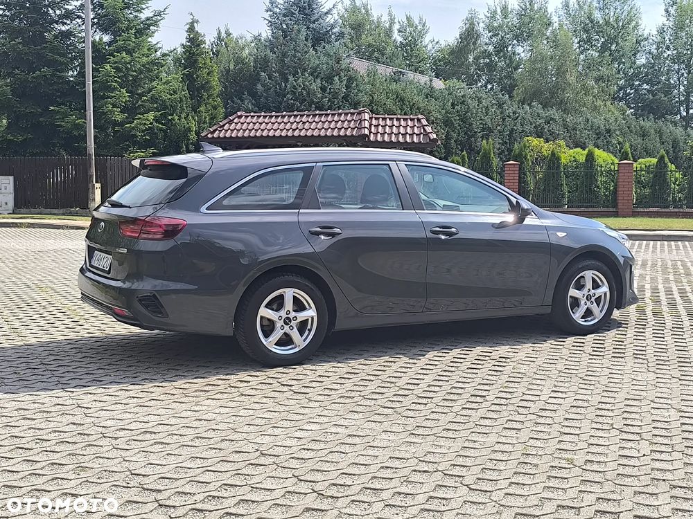 Kia Ceed 1.6 CRDi (48V Mild-Hybrid) Vision - 4