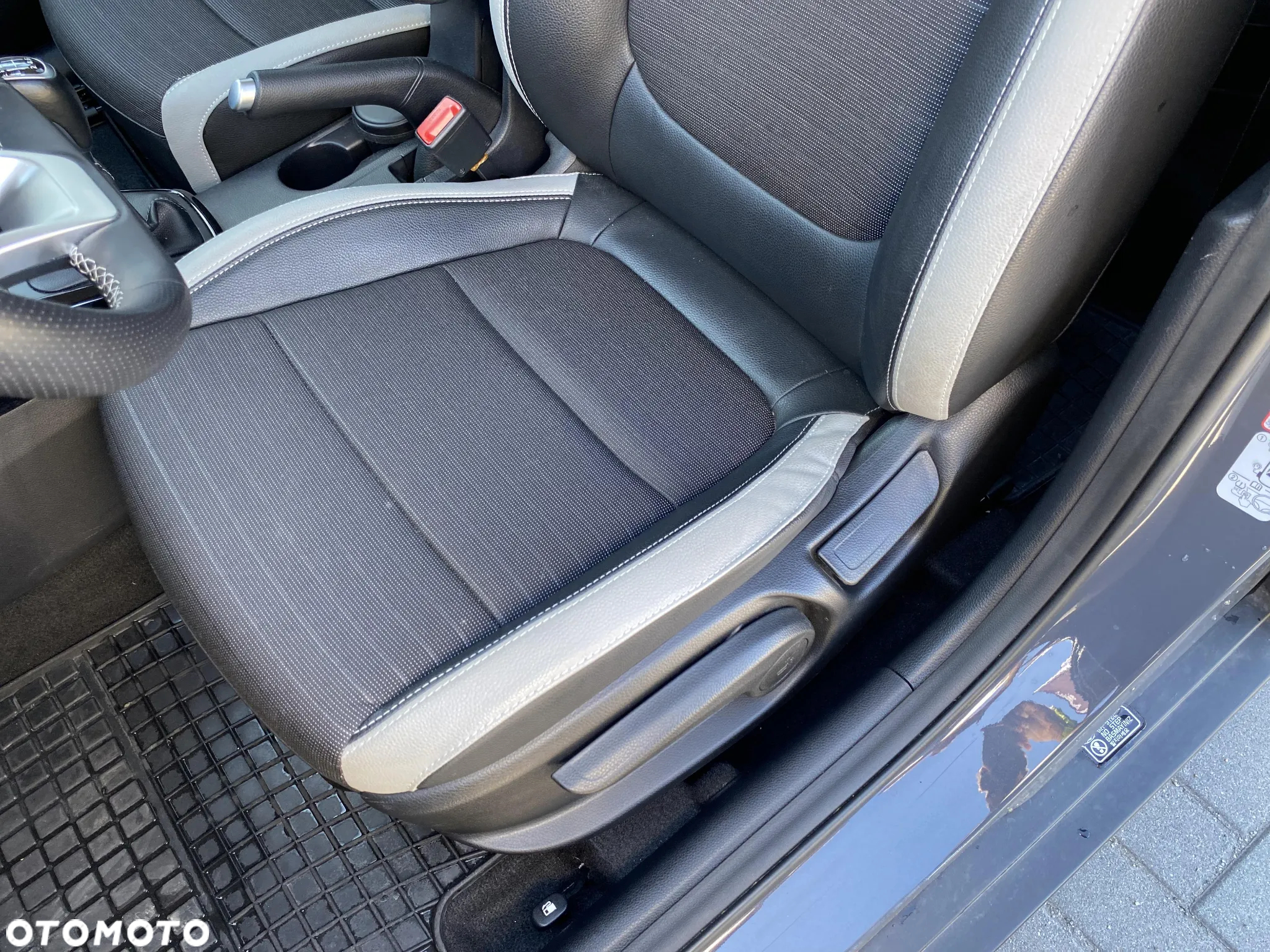 Kia Stonic 1.0 T-GDI L - 11