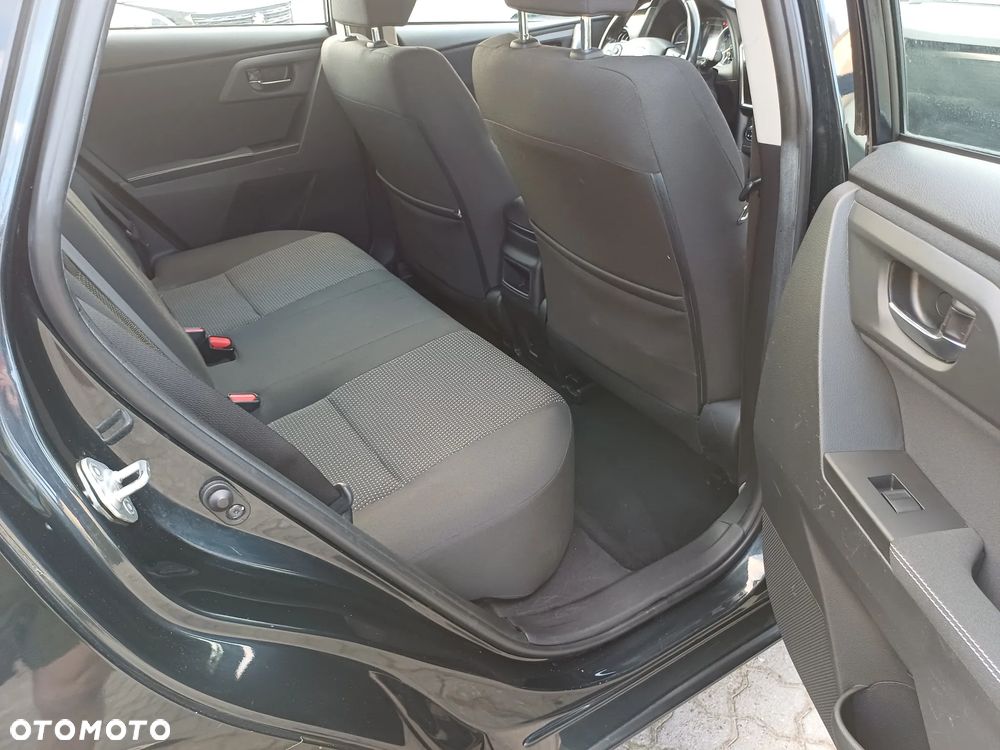 Toyota Auris 1.6 Premium - 33