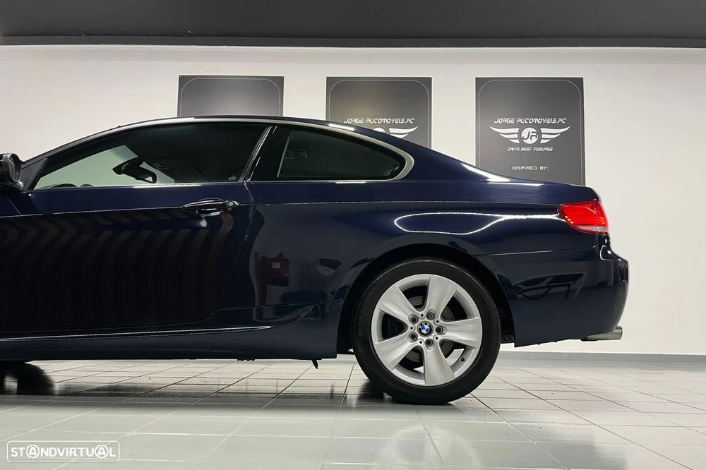 BMW 320 d Coupe Auto - 13