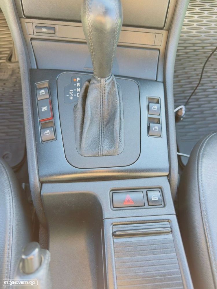 BMW 320 dA Sport - 25