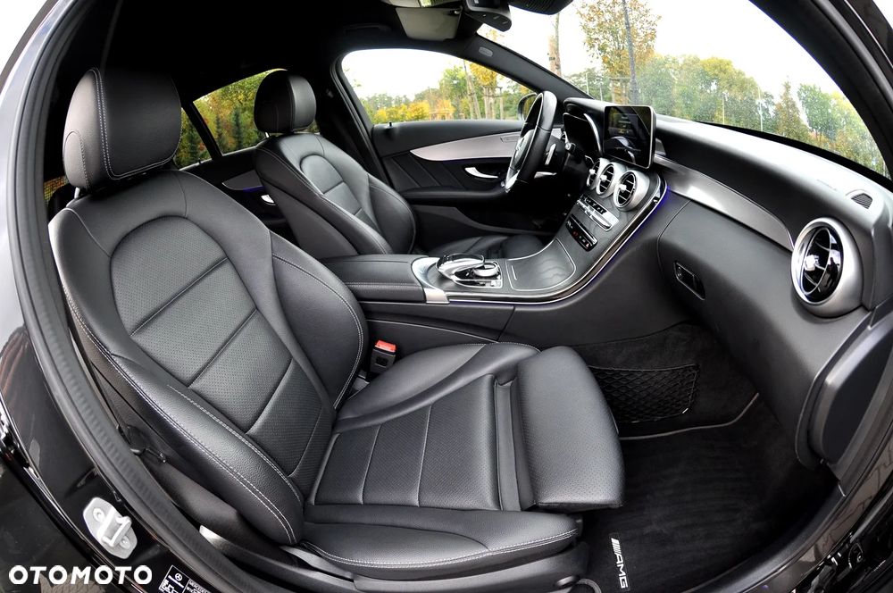 Mercedes-Benz Klasa C 300 9G-TRONIC AMG Line - 22