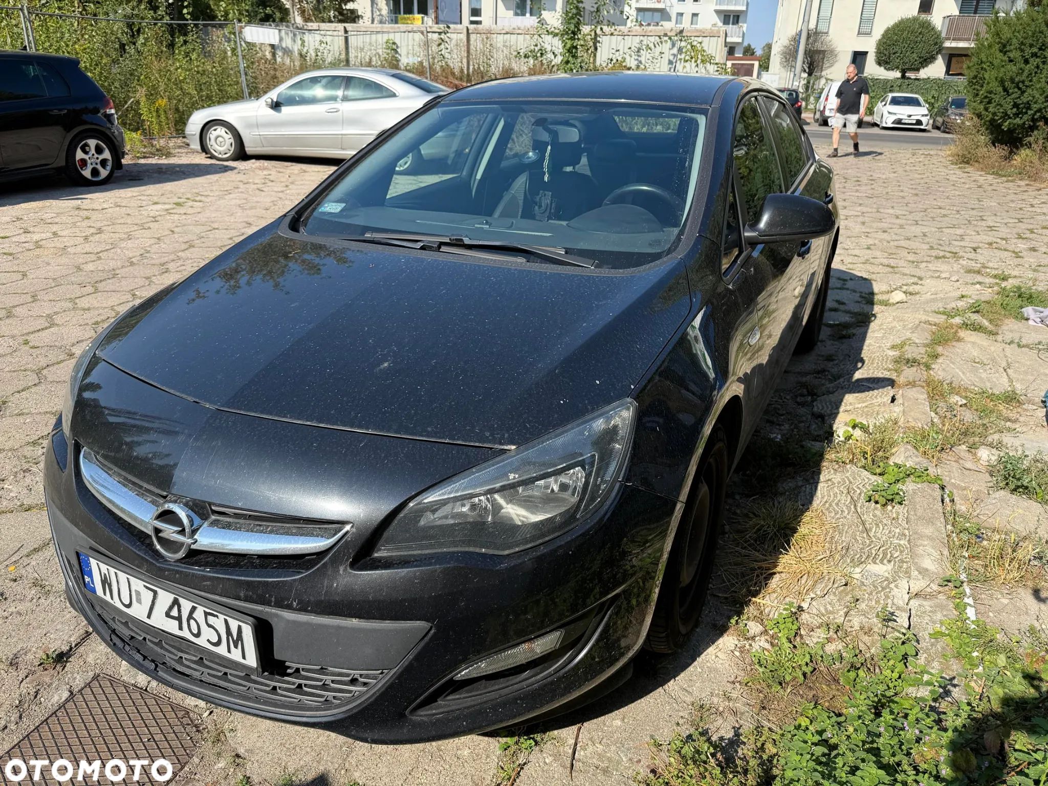 Opel Astra IV 1.4 T Business EU6 - 1