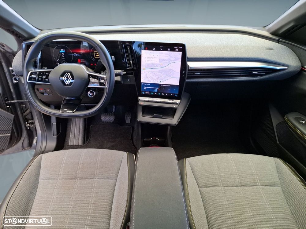 Renault Mégane E-Tech - 12