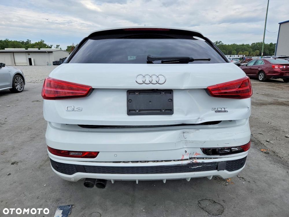 Audi Q3 2.0 TFSI Quattro S tronic - 6