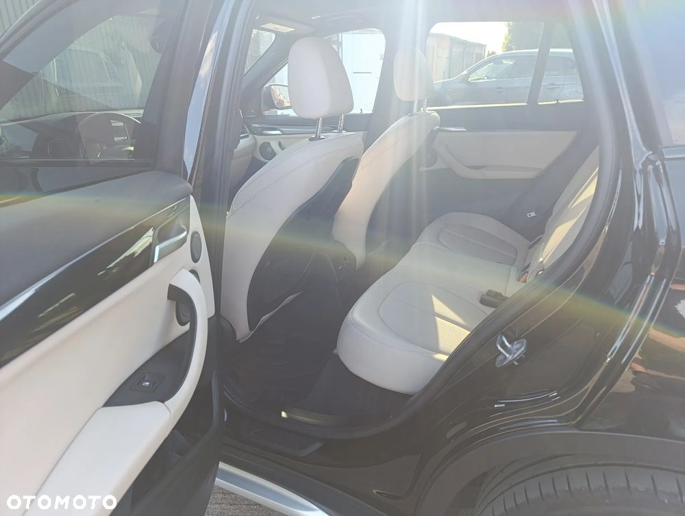 BMW X1 - 10