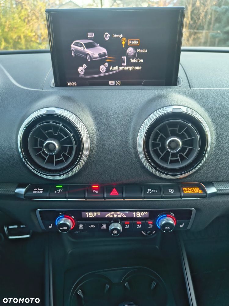 Audi A3 Sportback 1.4 TFSI e-tron design - 12