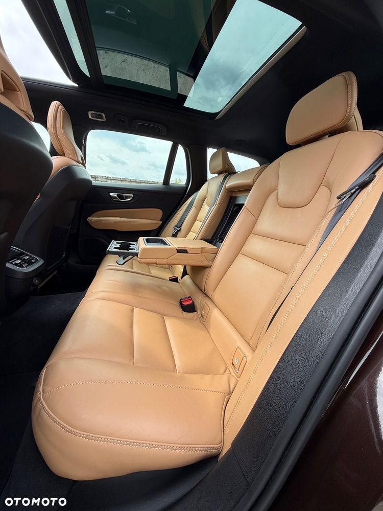 Volvo V60 Cross Country B5 B AWD Geartronic - 11