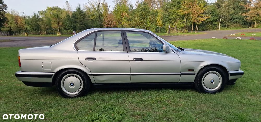 BMW Seria 5 520i - 3