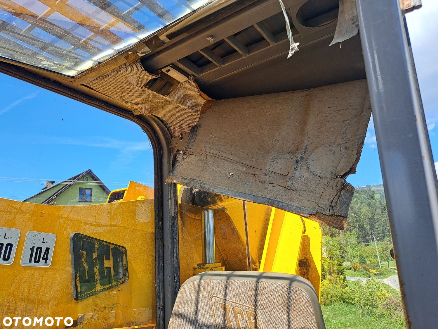 JCB 525-67 - 12
