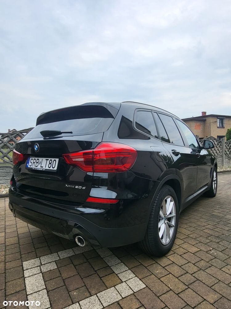 BMW X3 xDrive20d Advantage - 4
