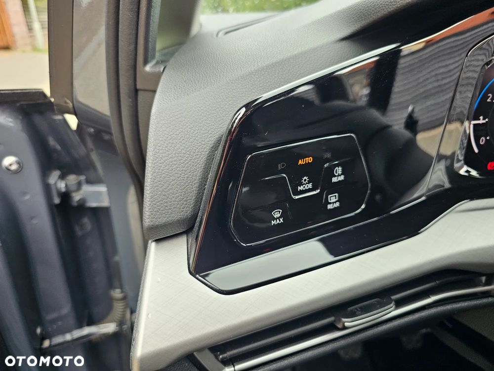 Volkswagen Golf 1.5 TSI EVO Life - 22