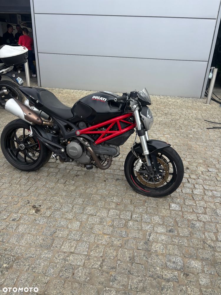 Ducati Monster